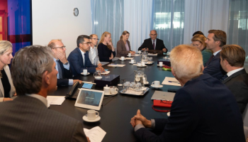 Representatives from the Dutch water sector and Minister Sjoerdsma discuss the strategic role of water in foreign policy.