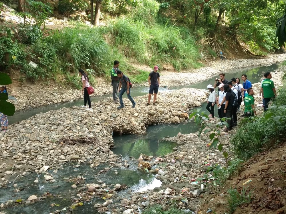 River exploration in the Philippines as part of the ClimateCafé River challenge