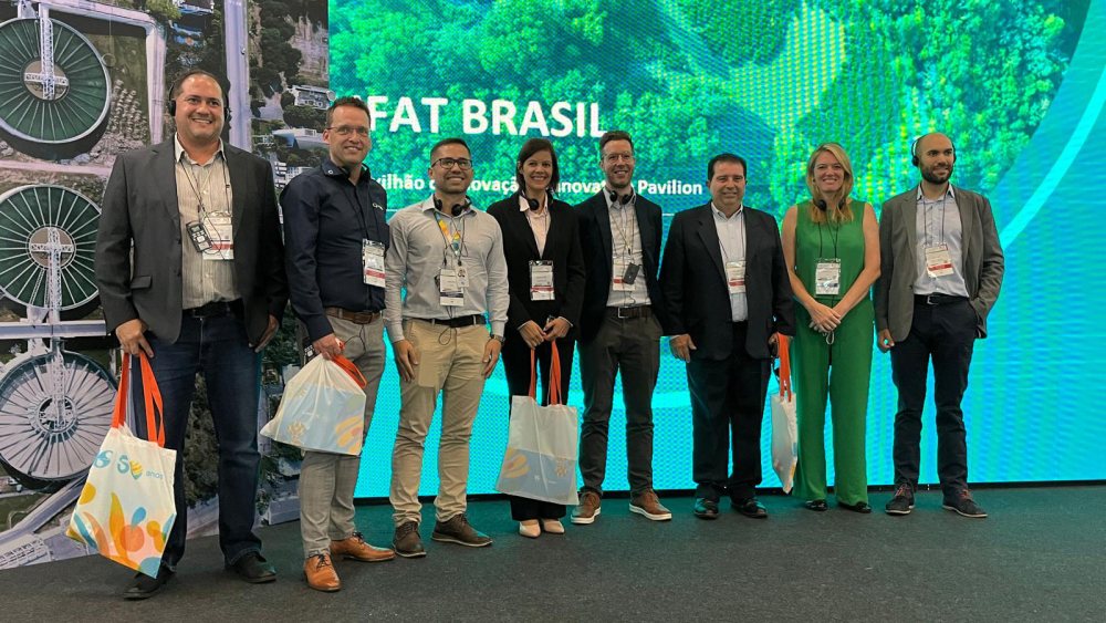 Group photo of Dutch speakers at the Technology Innovation Award held at the Innovation Pavilion during IFAT Brasil 2024.