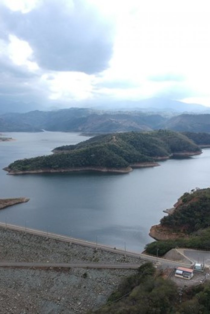 Photo of the Monción Dam in Dominica Republic by @Albert Durán.jpg