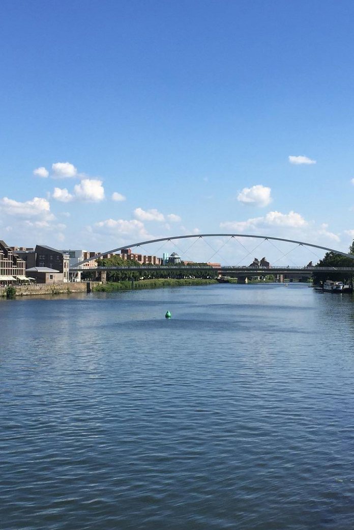 Photo of the Meuse in Maastricht.
