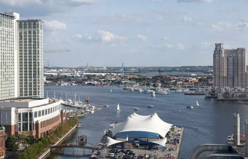 Baltimore Maryland harbour overview