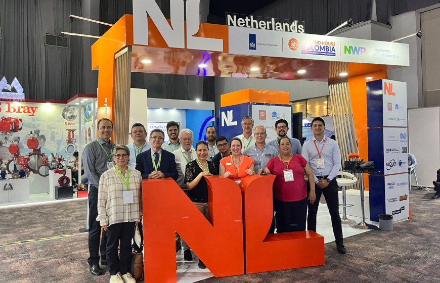 Photo of participants of the Netherlands Lounge at ACODAL 2024