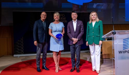 Photo of Sabine Stuiver, Chief Marketing Officer and Co-founder of Hydraloop, holding the UN WIPO Global Award.