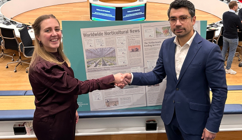 Mirjam Boekestijn (DGD), Right_Rick Elmendorp (NWP) in the council chamber of the Municipality of Westland