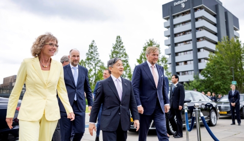 King Willem-Alexander and Emperor Naruhito during a delegation visit to Deltares, the Dutch applied research institute for water and the subsurface